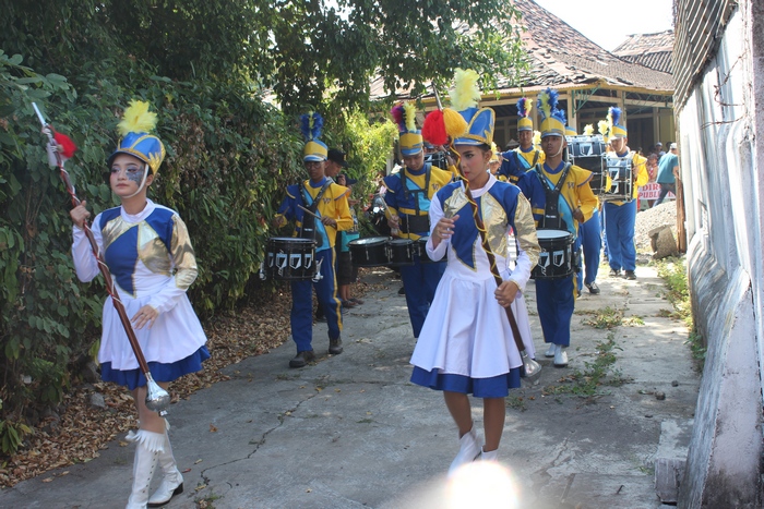 Partisipasi SMA WARGA SURAKARTA dalam kegiatan Parade Kirab Budaya Bothekan Tegalharjo