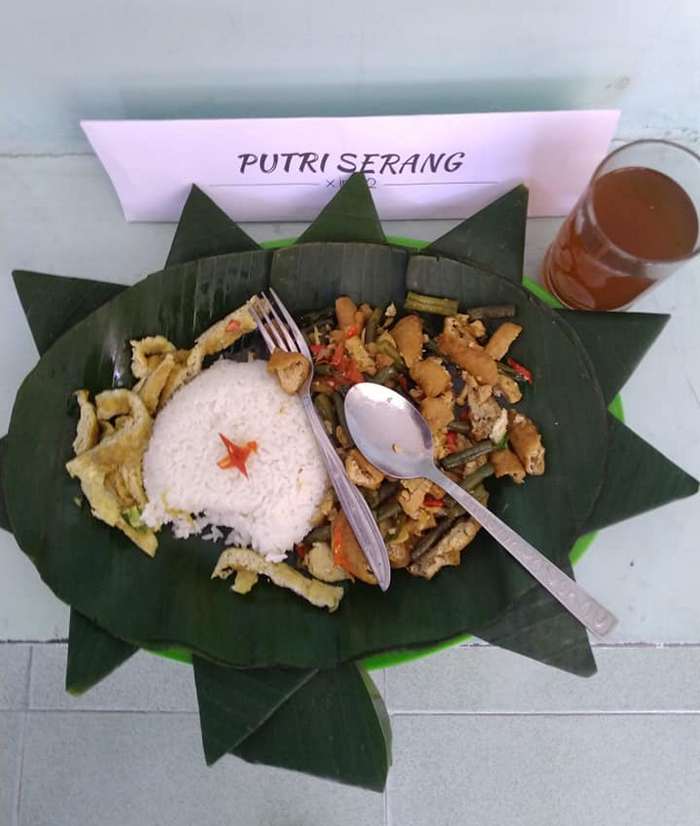 Masak Memasak dalam Kegiatan Pramuka SMA WARGA Surakarta