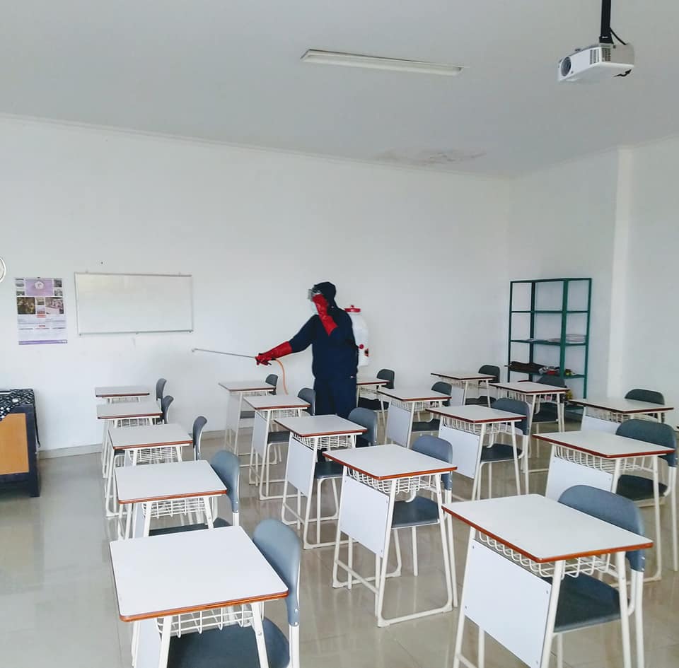 Pencegahan Penyebaran Virus Covid-19 di SMA WARGA Surakarta Bekerjasama dengan PMI Surakarta