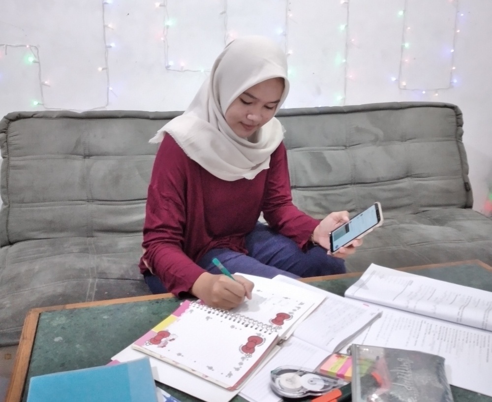Aman di Rumah, Belajar di Rumah
