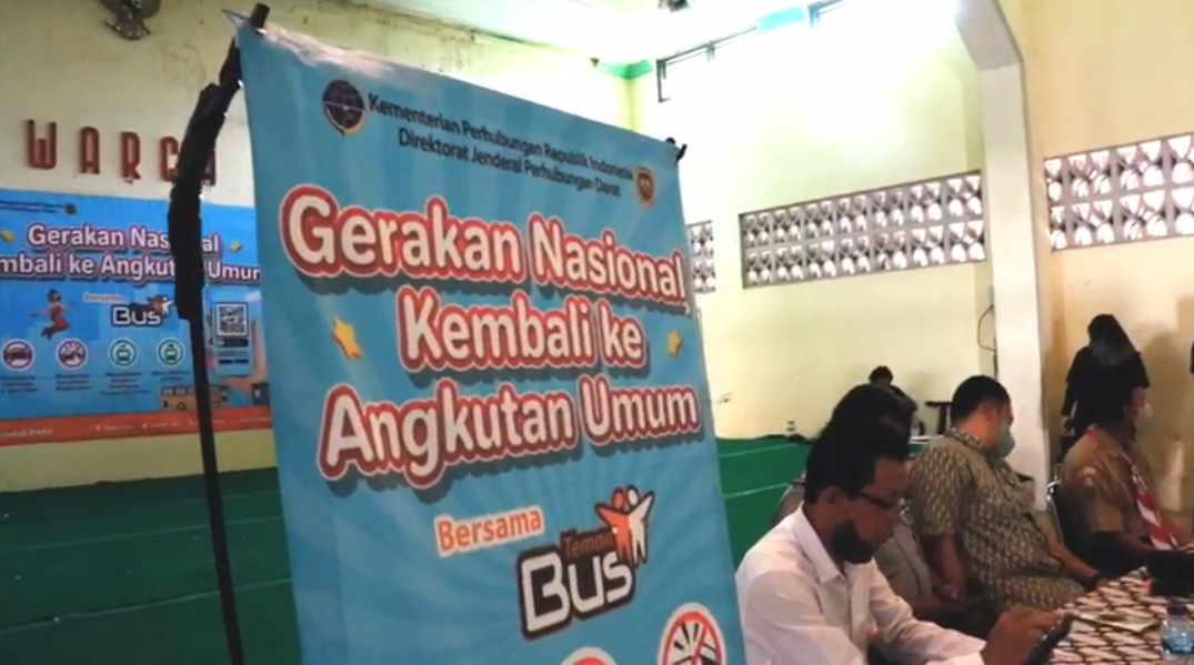 Gerakan Nasional kembali ke Angkutan Umum