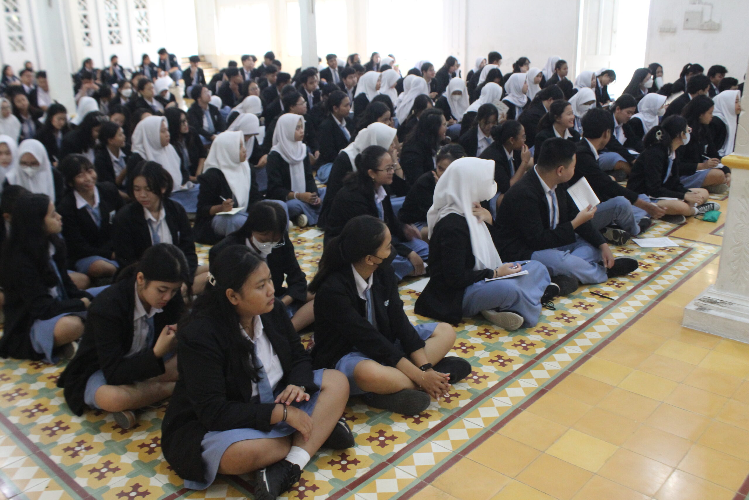 Sosialisasi Pendidikan Karakter 7K di SMA Warga