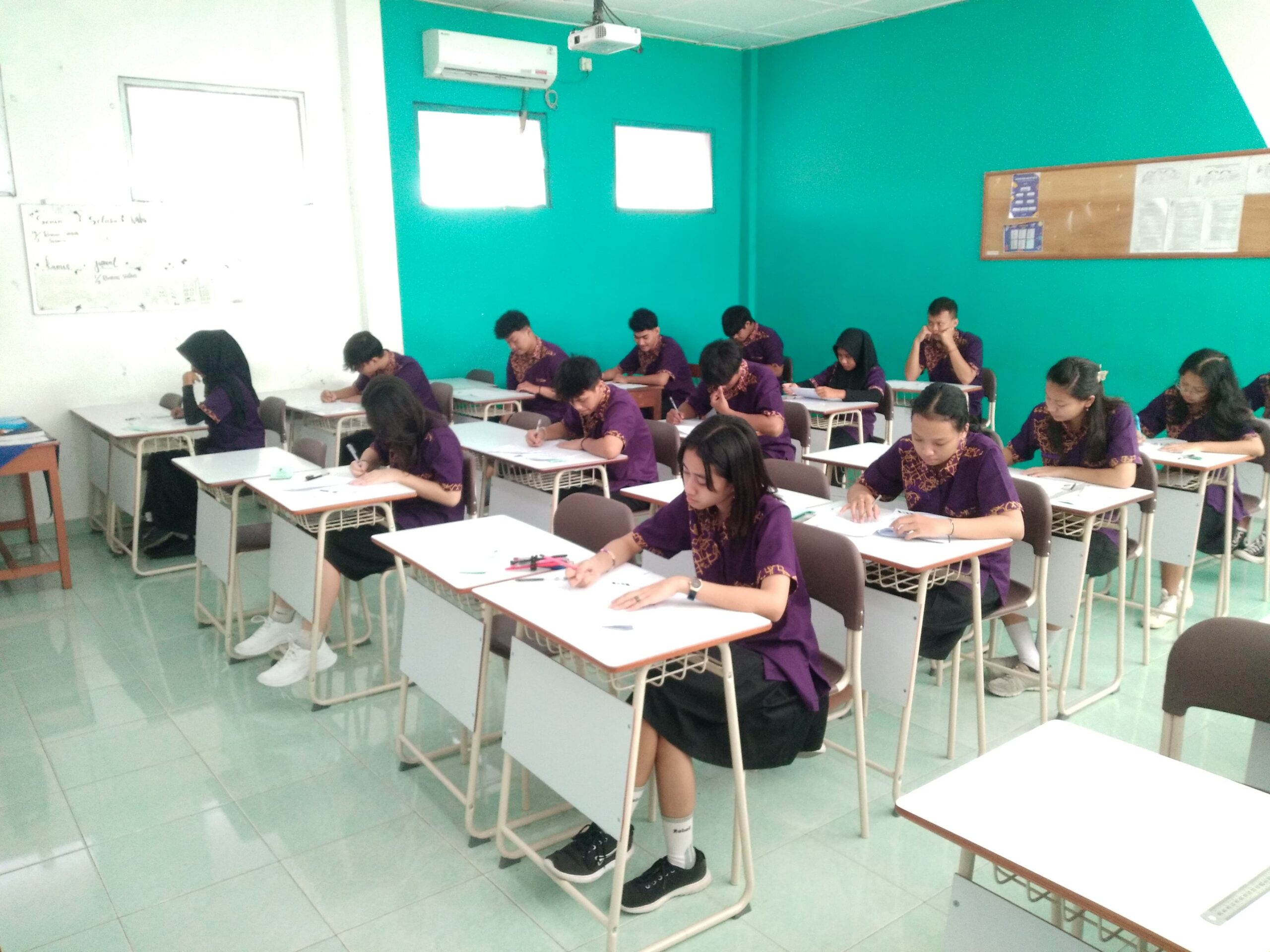Pelaksanaan ASAJ (Asesment Sumatif Akhir Jenjang ) SMA WARGA