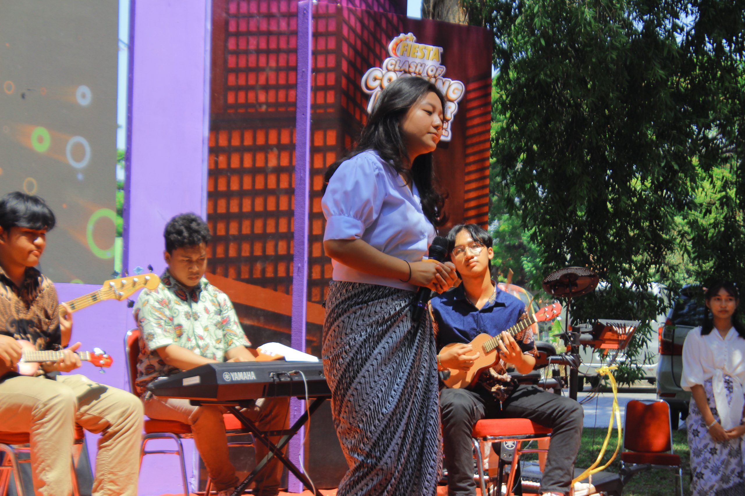 Meriahnya Hari Anak Nasional di Taman Balekambang Solo: SMARGA BAND Hibur dengan Musik Keroncong Nusantara